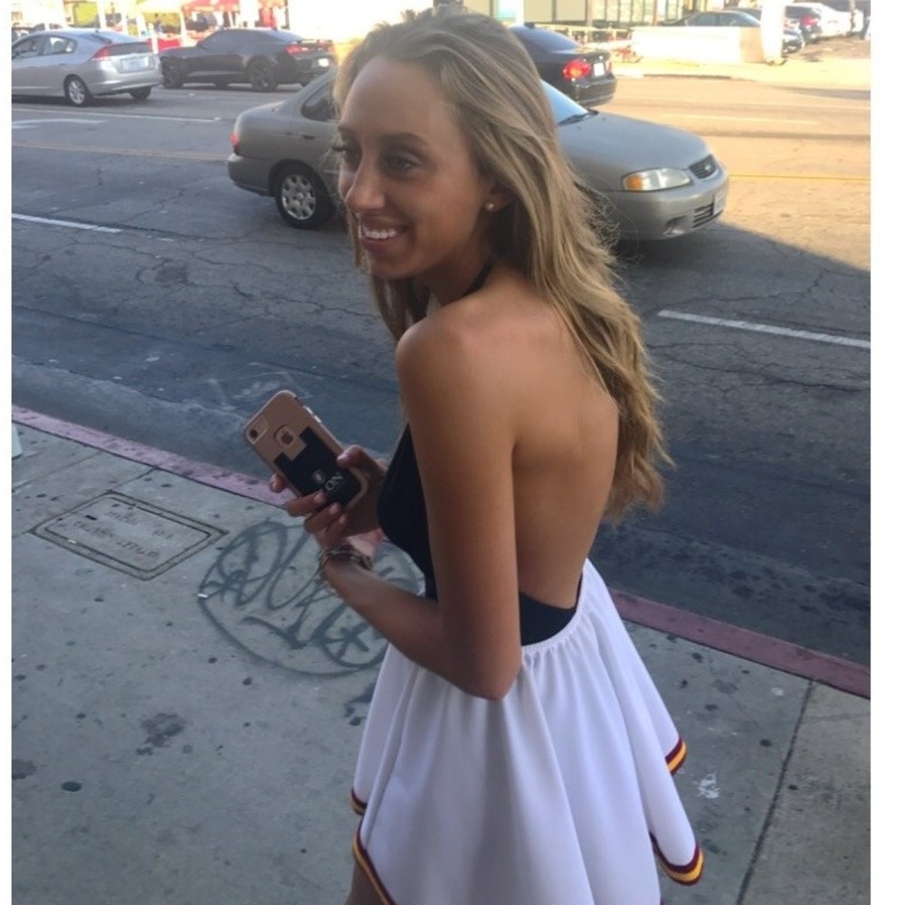 Meet your Posher, Carlie